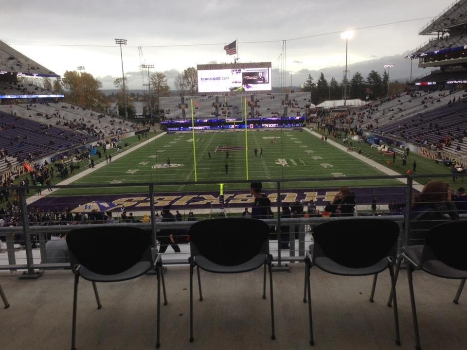 Getting ready to watch the Huskies and the Trojans!