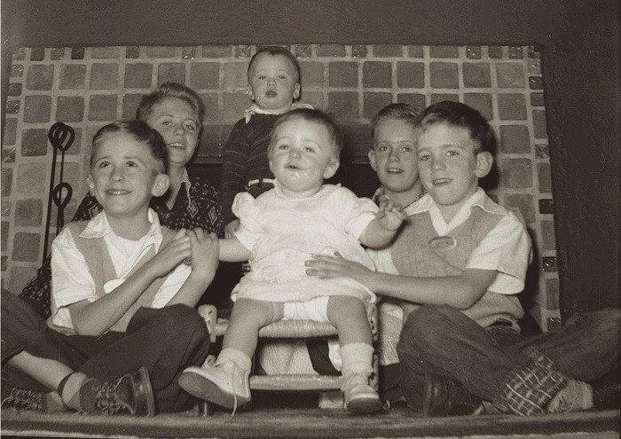 Well it's that special exciting day every year that we celebrate.
Happy Birthday!! Gretchen. Love you Sis.