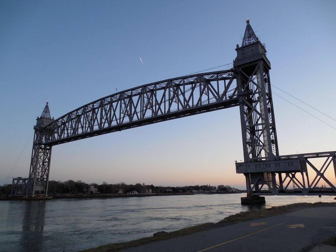 In skating there is a "short" program, obligatory moves prior to open competition, In photos, this is an obligatory Cape Cod Canal "short" for new picture takers...