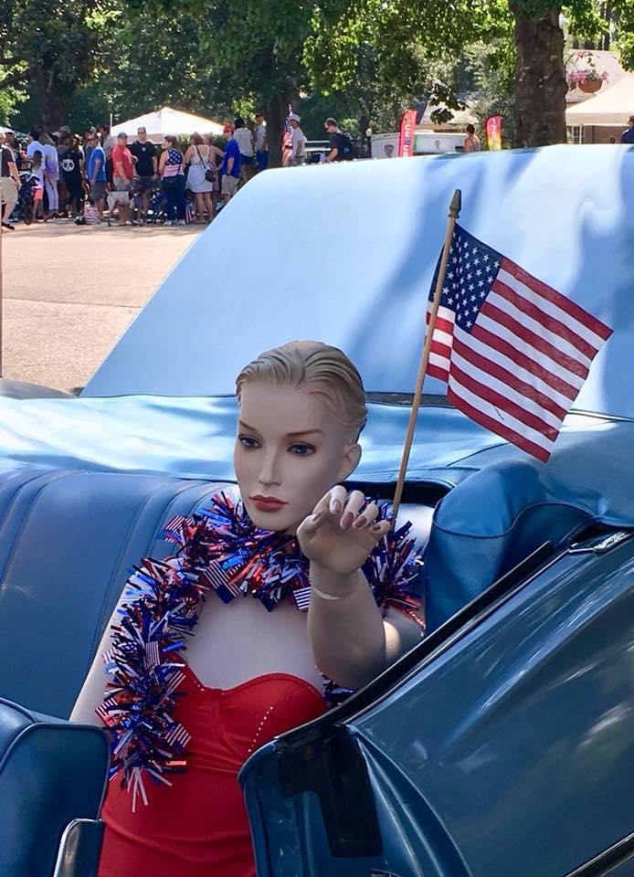 Dolores del Rio rode in the Pinehurst 4th of July Parade. She had a good time!!