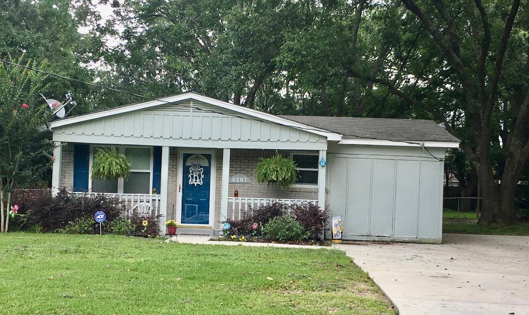 Thank you to the Moody family for allowing us to sell your house! Our team consisted of Jessica Givens of Delta South Title, Inc, ProShield Termite & Pest Control, and Paul Carter.