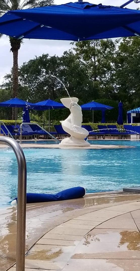 Finally at the pool relaxing and it's starting to cloud up.  🤣😂😎