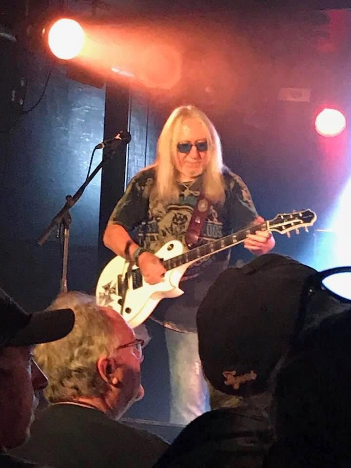 Mick Box is still rocking. Uriah Heep still brings it! Great concert