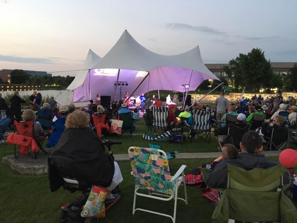 Concert at village green HE modern day Romeios