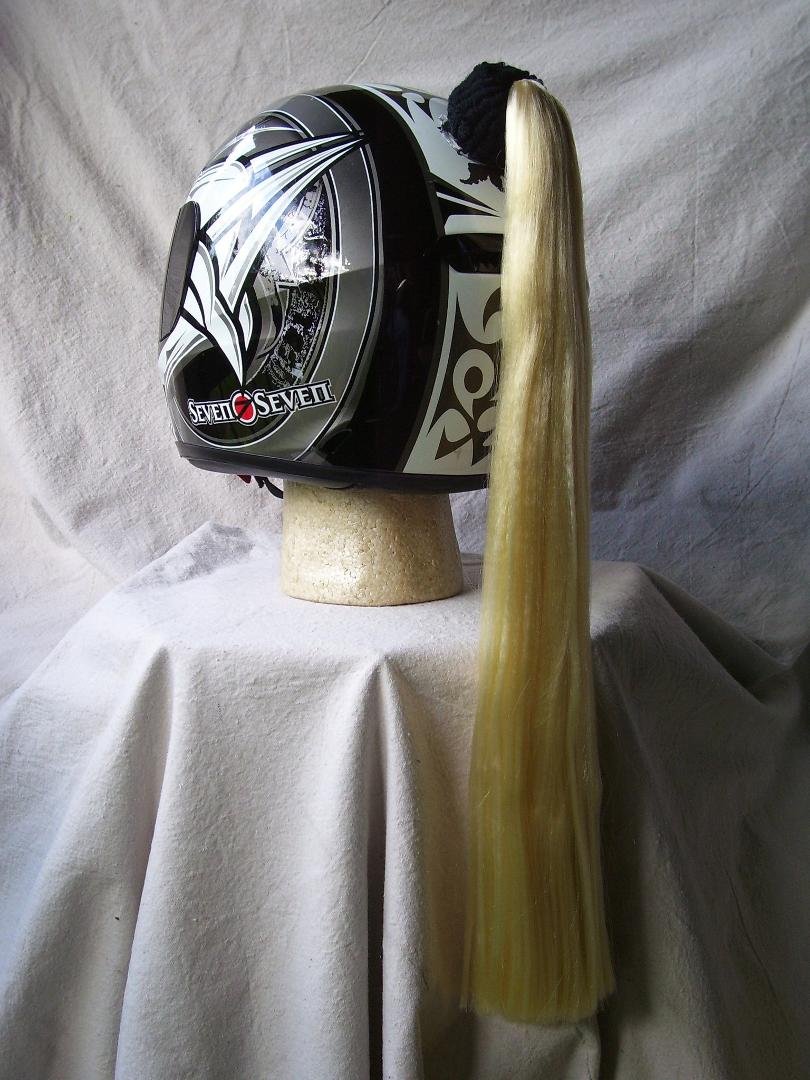 blonde's do wear helmets