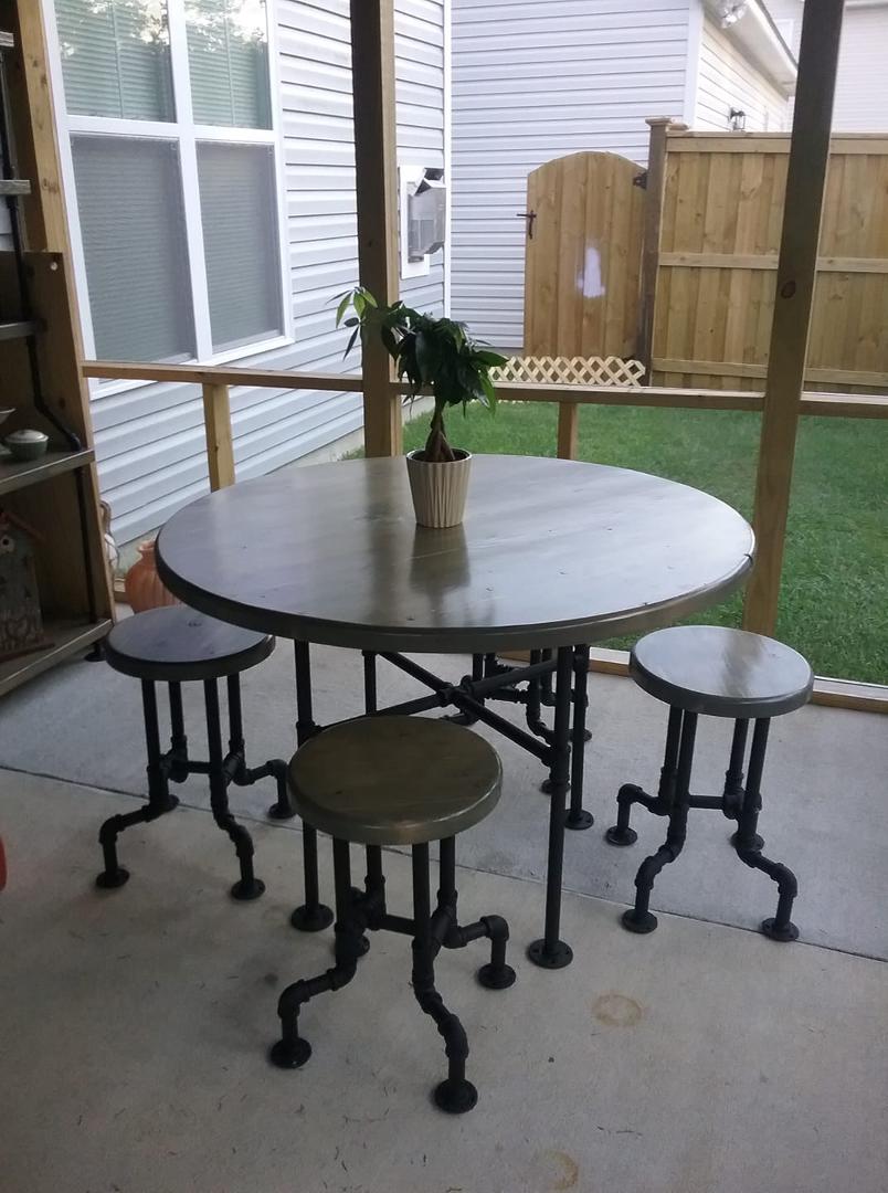 Wayne's new project that he just made for the back patio.