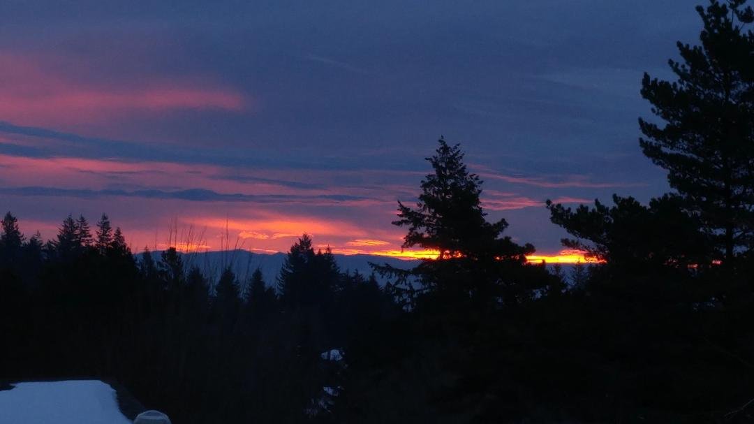 Sunrise in Lake Oswego