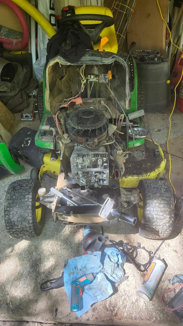 Attacking the cylinder head and valves and pushrods.