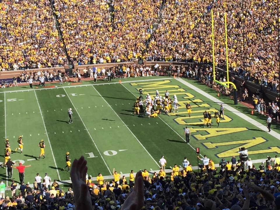 MICHIGAN scoring another TD!