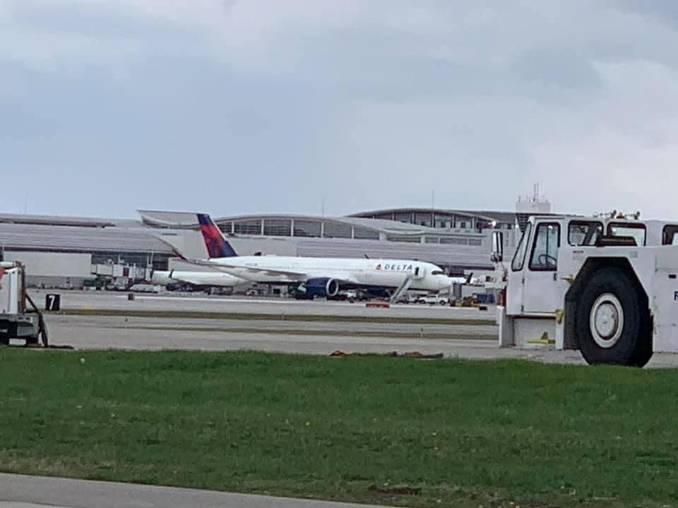 First Airbus 330NEO I’ve seen. Hard for the plane watcher in me to figure out!