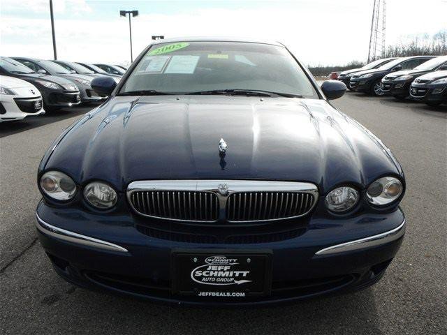 2/25/12 Todays Special:
2005 Jaguar X-TYPE 3.0 AWD
58K miles Dark Blue.
This cat is ready to prowl. Here is your Jaguar @ a great price. Special price dropped from $14985 - $12,508. Carfax and PureCars available. Ride in lu
