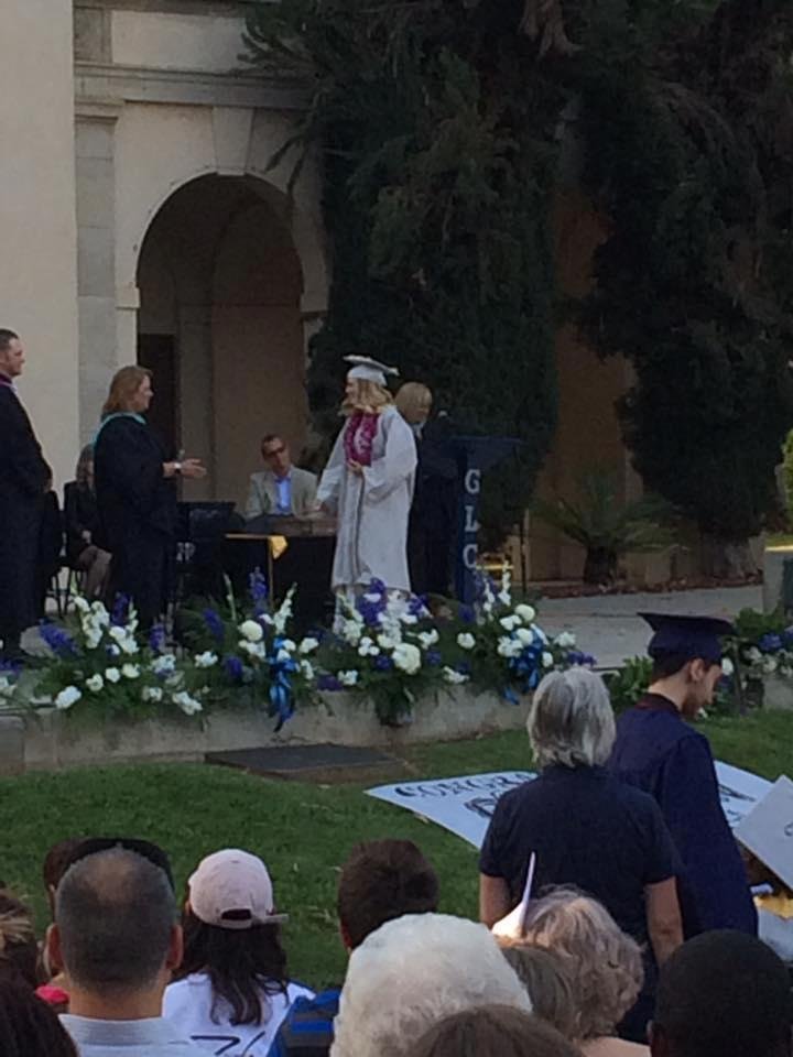 Kelly Harper is officially a graduate 👨🎓