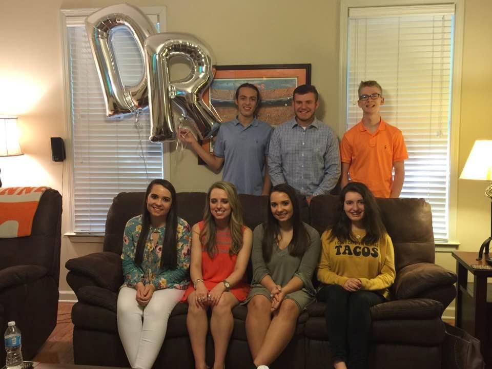A few cousins who came to celebrate cousin
Dr. Kelsey Britt's graduation.👏👏🎉🎉🎈🎈
