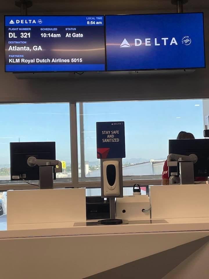 We are at Gate 28 LAX to ATL to CHS 🤩🤩🦅🦅🇺🇸🔥☝️