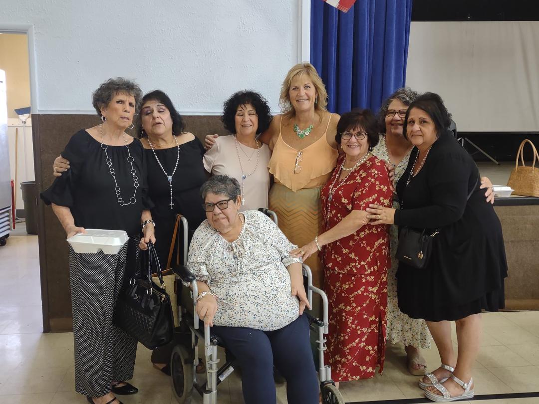 Spent a wonderful afternoon with Mena Moya's daughters celebrating Mean's life🥰❤️💞😔🙏❤️