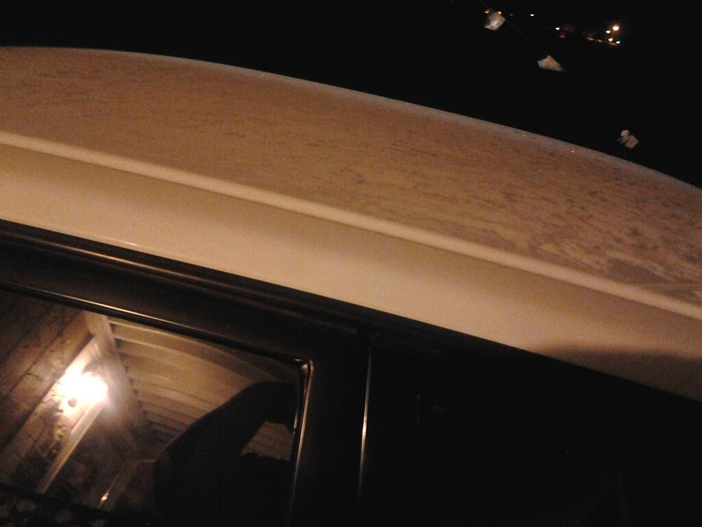 My wife's car roof overnight, looks like if it had snowed on top. And it dose not even snow here.