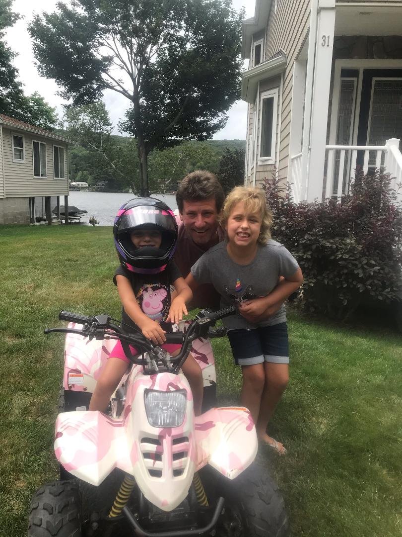 Visiting Holland to say good-bye, with her cousin Jocelyn.