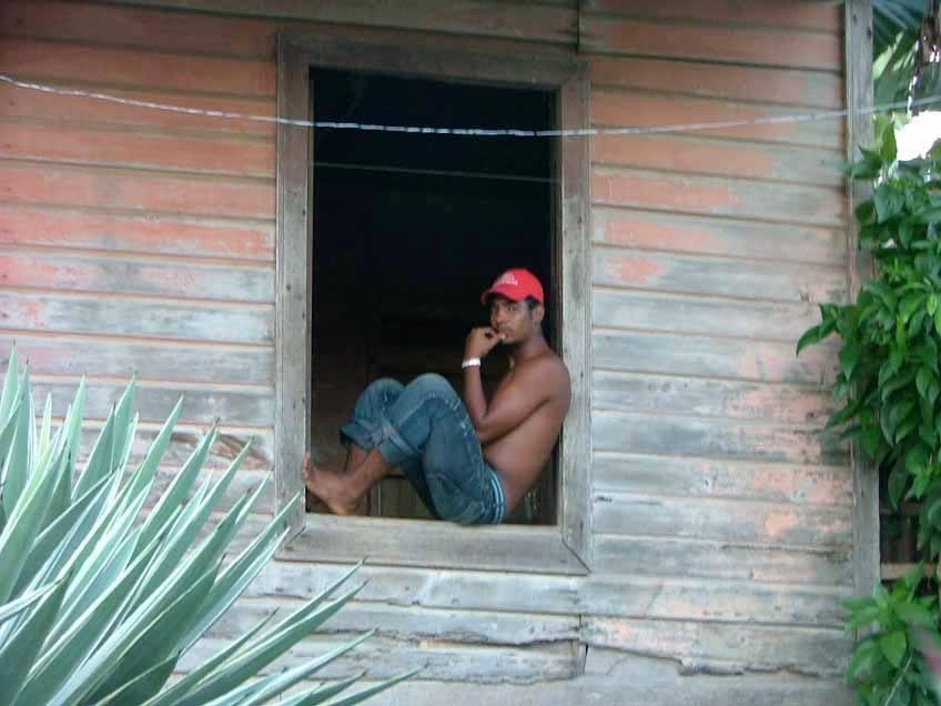 Returning to this interesting, warm country. Just a short visit. My friend has reno'd a colonial home, I've been invited to visit. Always wondered what 'my Buddy" did with his days. Lots to photograph in Cuba.
