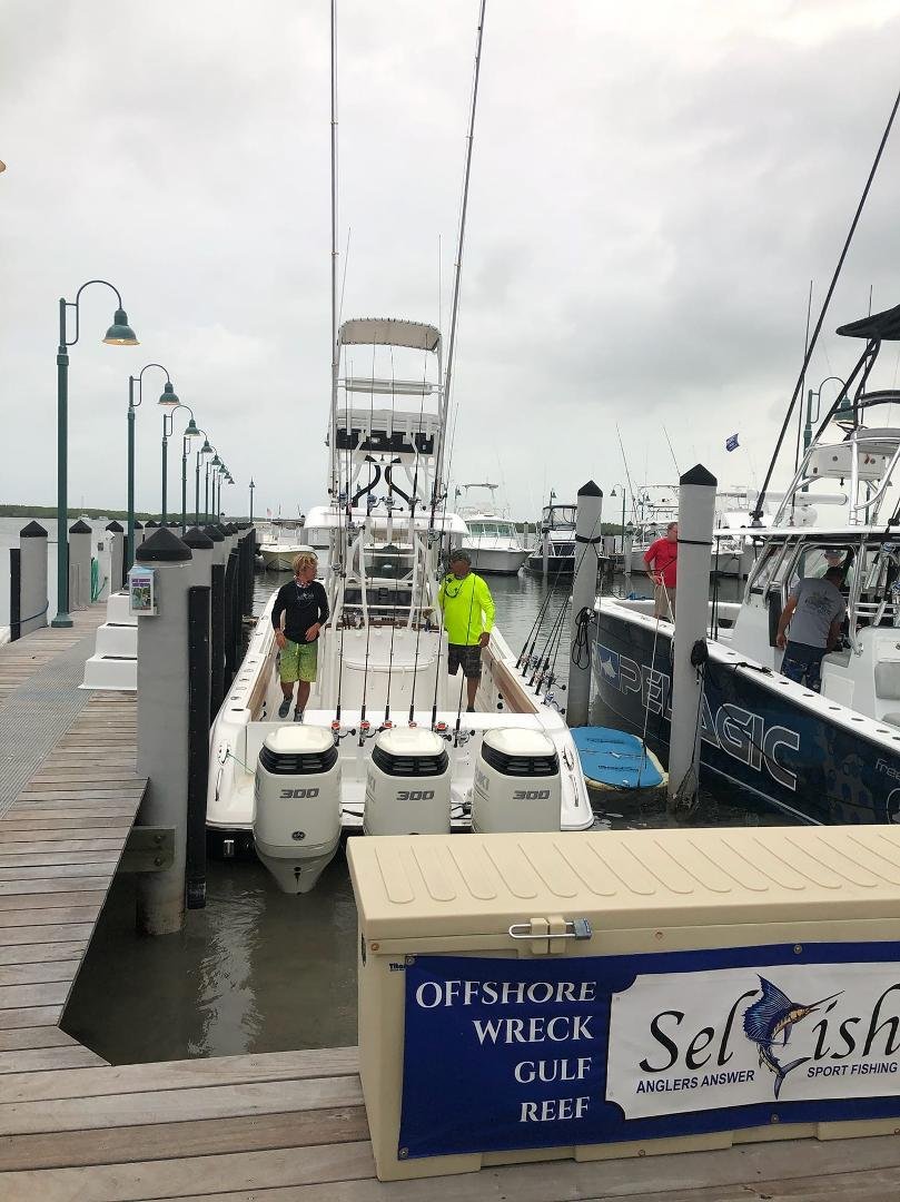 The boat 35ft triton center console max speed 65 knots