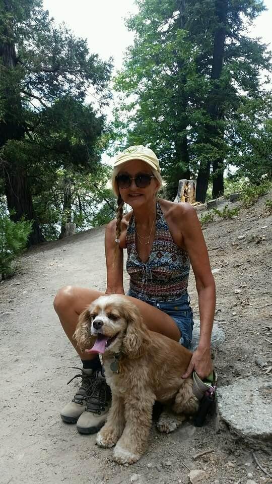 Hiking in beautiful Lake Arrowhead🌲