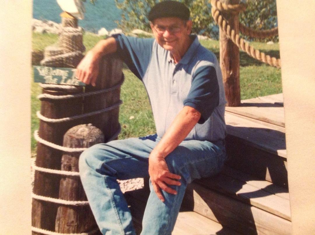 Today would have been my brother's 71st birthday. Happy Birthday, Bob. I see so much of you in your grandson! Sam.