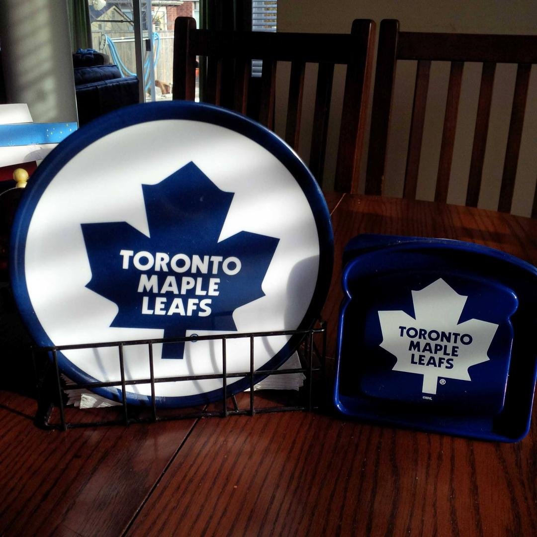 Merry Christmas everyone! My daughter knows how much I hate the Leafs!