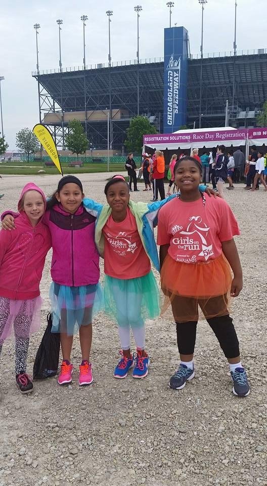 Reavis Elementary Girls on the Run......