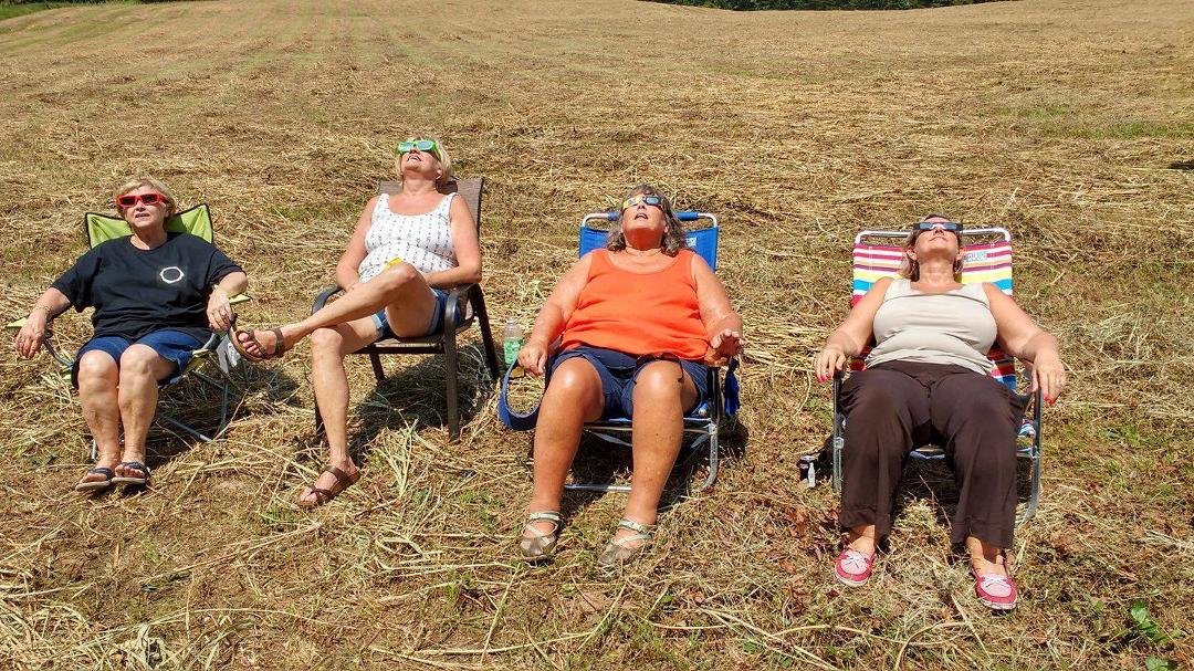 The only way to see the elispe -- out in the field in Landrum, S.C.
