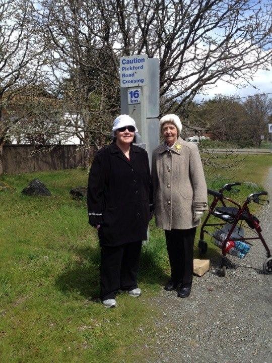 Dawn & Isobel went on the galloping goose trail with Jean for our Women Walk the World event , just under 5 km or 6049 steps in an hour.