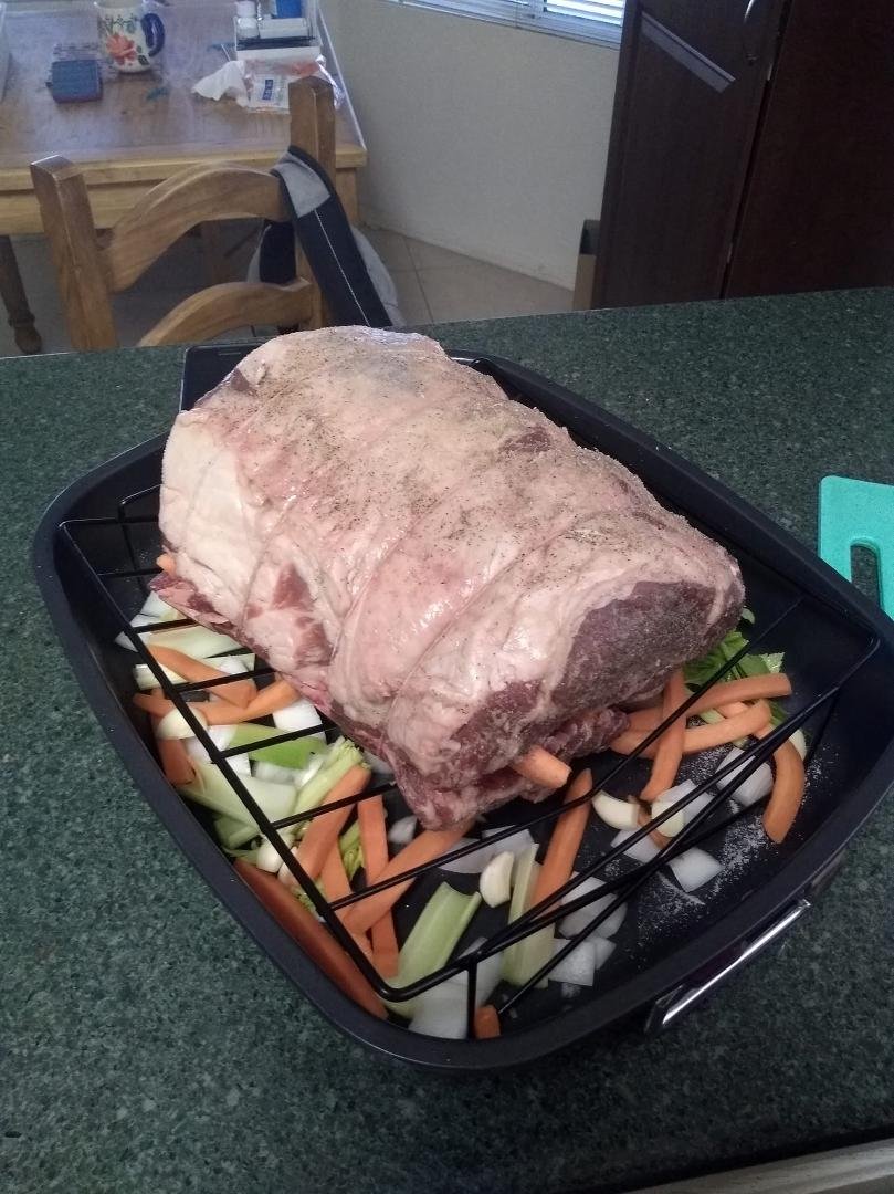 Getting ready for a special Christmas Dinner. We praise God anytime we can have some family with us. And we keep those living away from us and no longer with us in our heart.