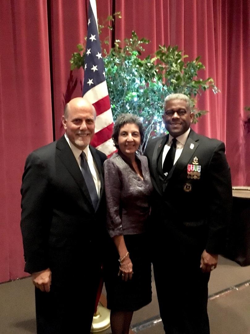 Dee and I had opportunity to visit with friend Allen West after he was inducted in the 'Roaring Lambs' Hall of Fame. Congratulations Col. West!