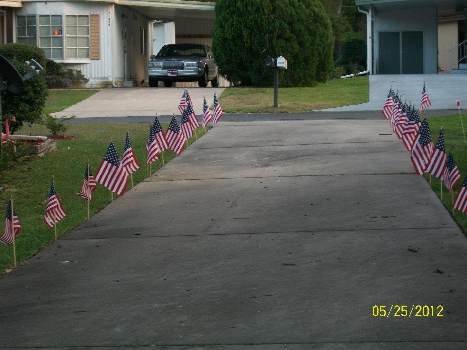 Ed Hill's album, Ed & Liz's driveway for Memorial Day