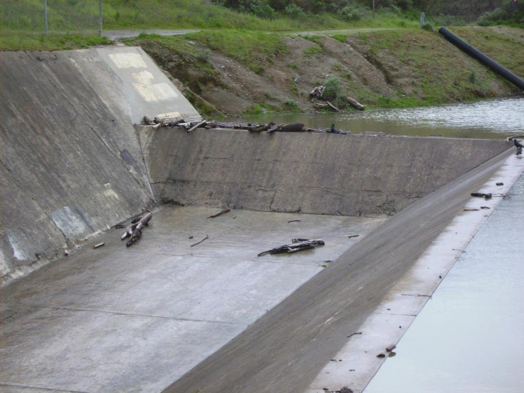 good ol Dam finally overflown, like the Old Daze