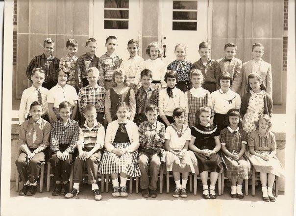 Miss Nichol's 5th Grade - Lynnbrook Elementary School
Top Row includes: Robert Rockwell, Brooks Gormley, Kathleen Jones, Soyna Wettergreen, Mary Gundy, and Miles White.
Middle Row includes: Vaughn Taylor, Helen Pollock, B