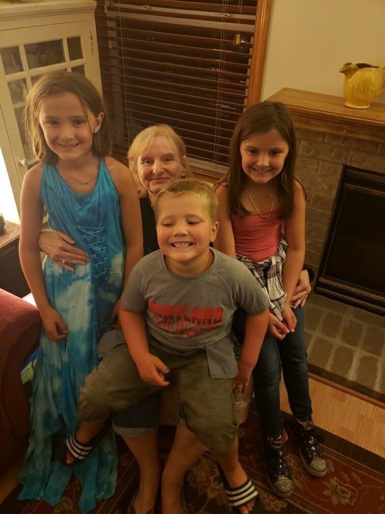 Last of the family pictures. Great niece Olivia on the left, great nephew Jace in the middle and great niece Ryley on the right. (Yes in case you're wondering, the girls are twins). Children of my wonderful niece Cali Tagga