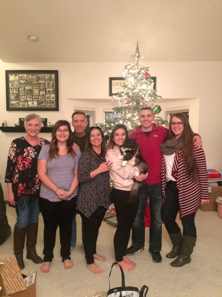 Last night in Stanwood ~ Candy, Elle's sis Izzy, Matt, Anna, Elle with Coal Train, my son Jake and his special lady Jessica. <3