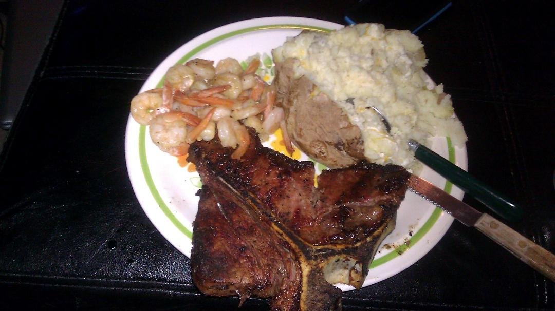 Told the husband I had a taste for steak, shrimp and a potato......looks like he delivered......thanks hubby<3