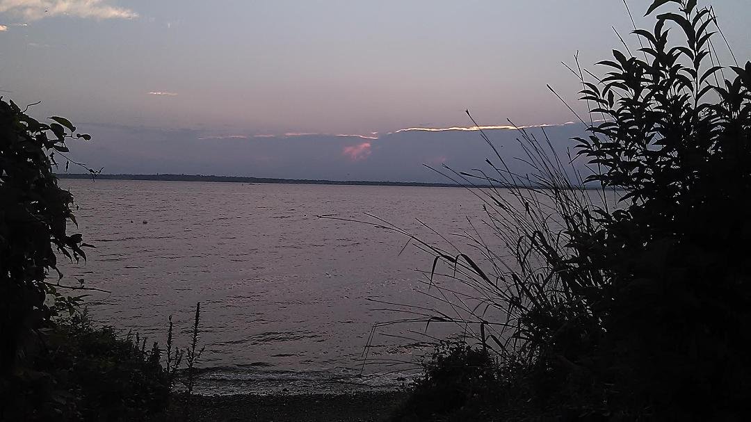 Just another lovely evening on Narragansett Bay......g'night all
