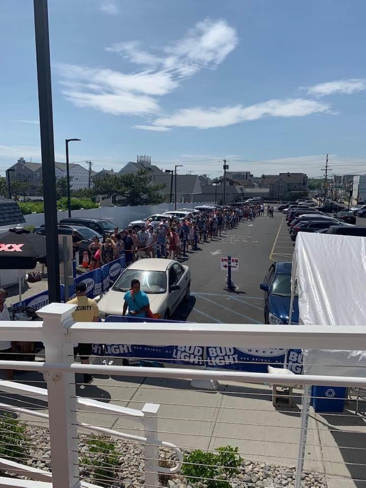 The line at 220 Donovan’s never saw it like this