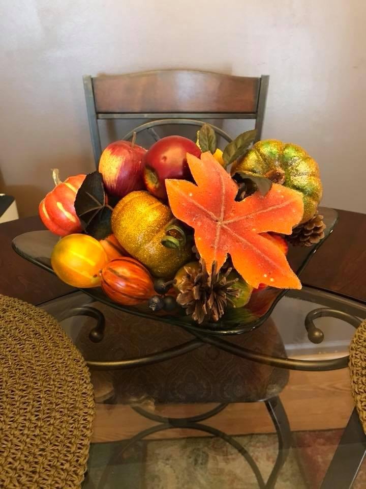 Enjoying this nice fall day, getting in the mood to change things up a bit!!🌻🍁🍂🌻