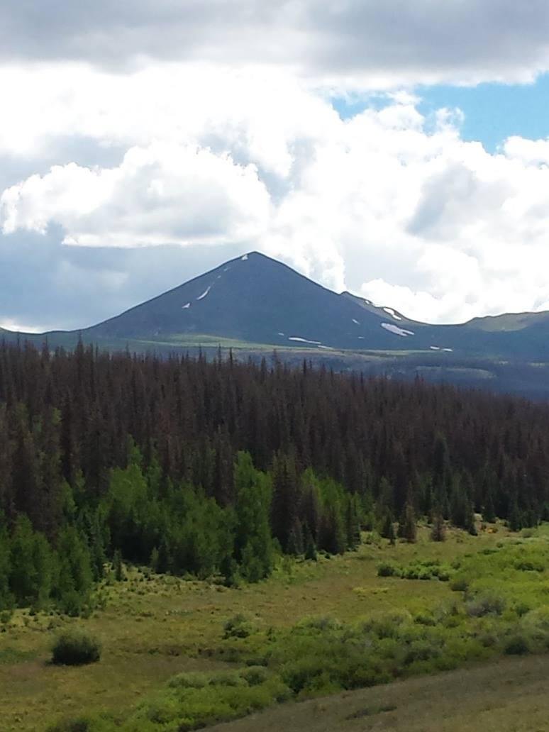 A closer view of the mountain that was at the end of the valley, that we thought it was San Luis Peak but wasn't.