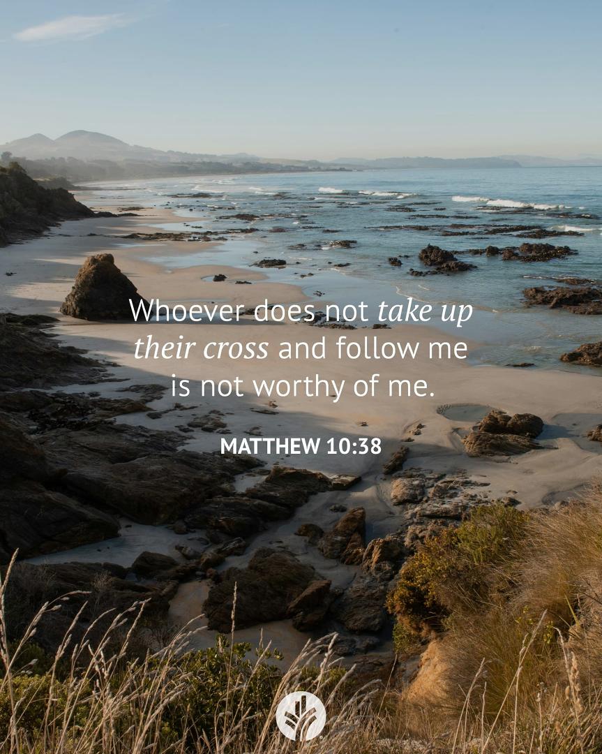 How do you react to interruptions? How might you permit God to work through you as you deal with them?
Dear Father, please open my eyes today to opportunities to serve others.