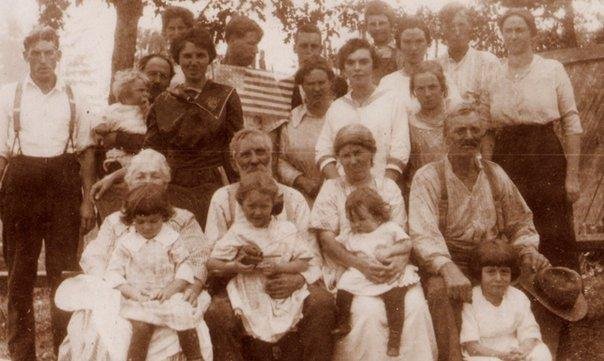 Combined families of Annett and Cordell Grandma Cordell married Grandpa Annett and all the kids were combined.