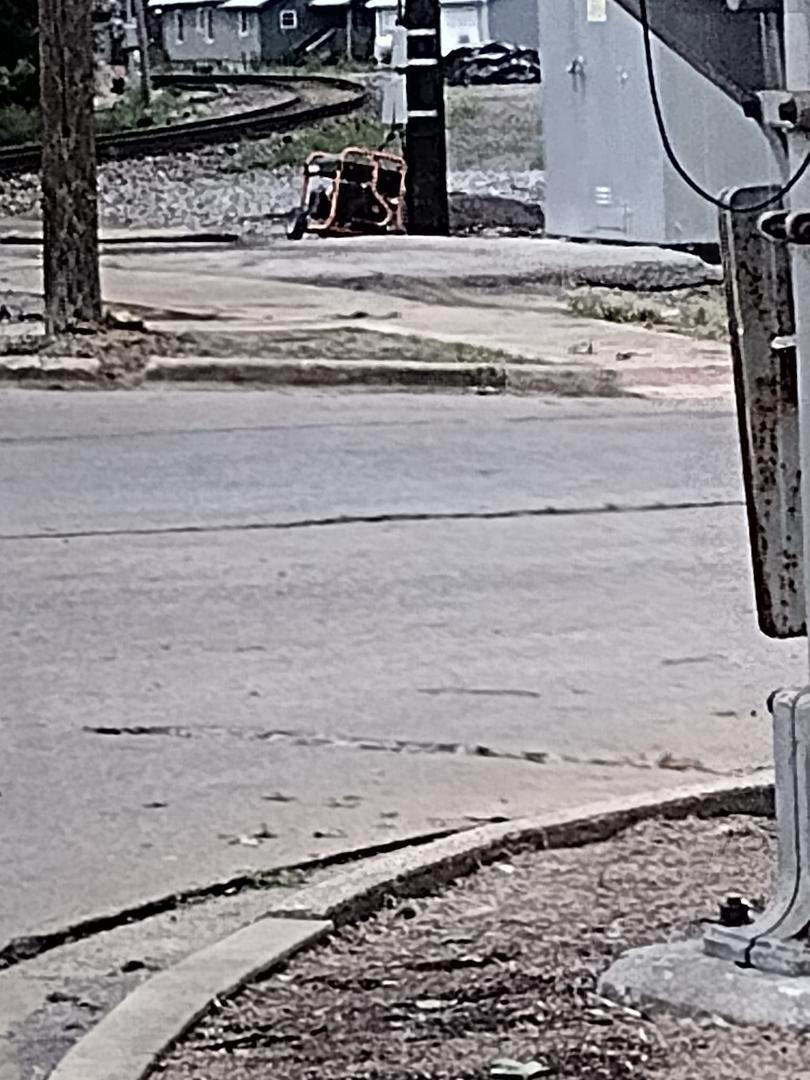 This is on north 11th ...
Why they don't put one of theses mfs out north west smh