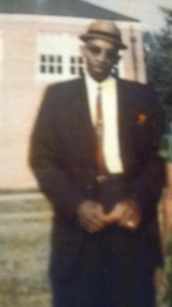 Happy Father's Day Daddy! You did an awesome job, thank you for everything. Love you and miss you much!!