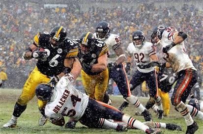 Brian Urlacher retired today, here is my favorite memory of him.
