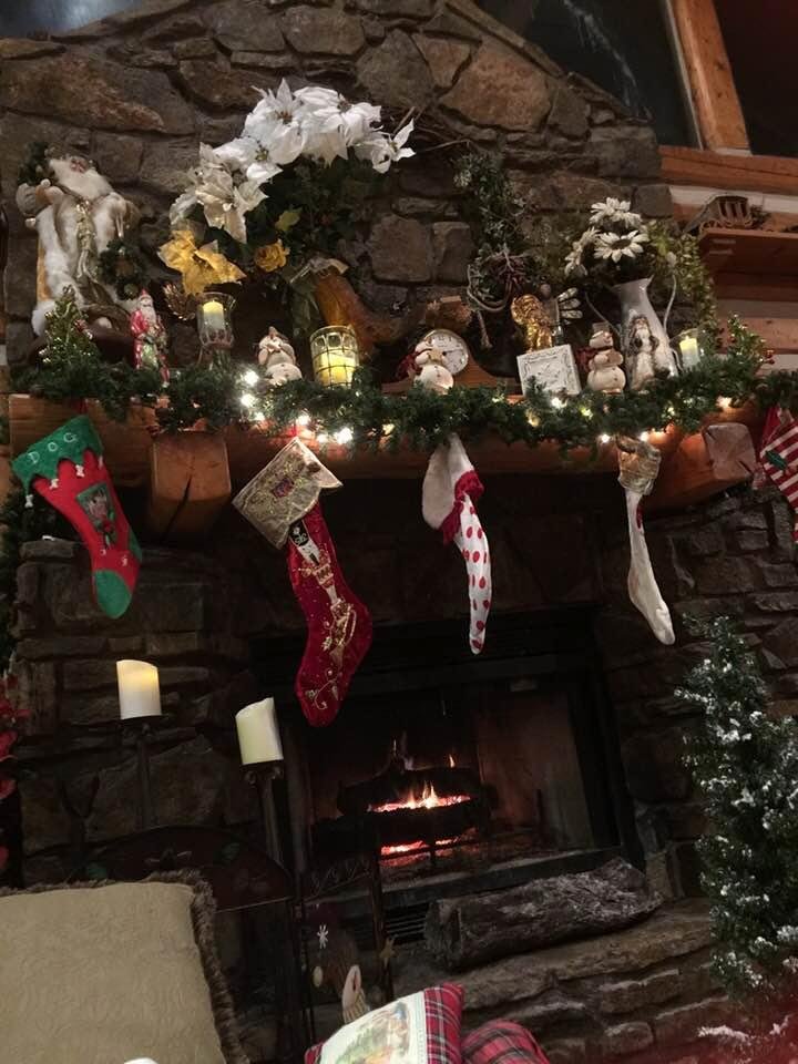 Loving being at Jill's. So inviting N cozy!