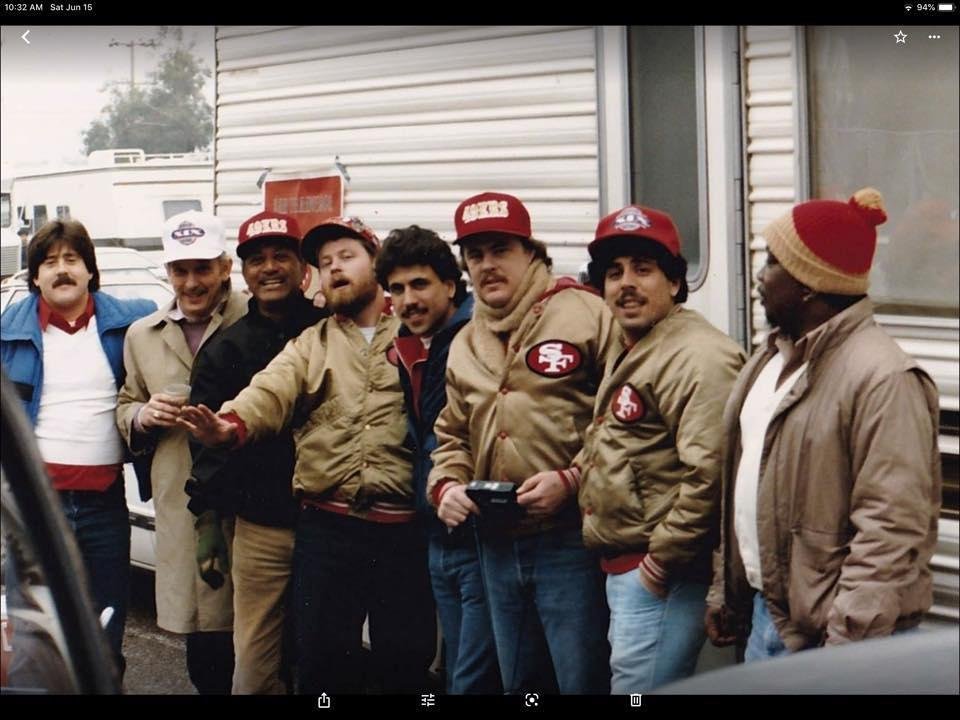 Back n the day………………………at the super bowl!!
George nobile can you name everyone in picture?