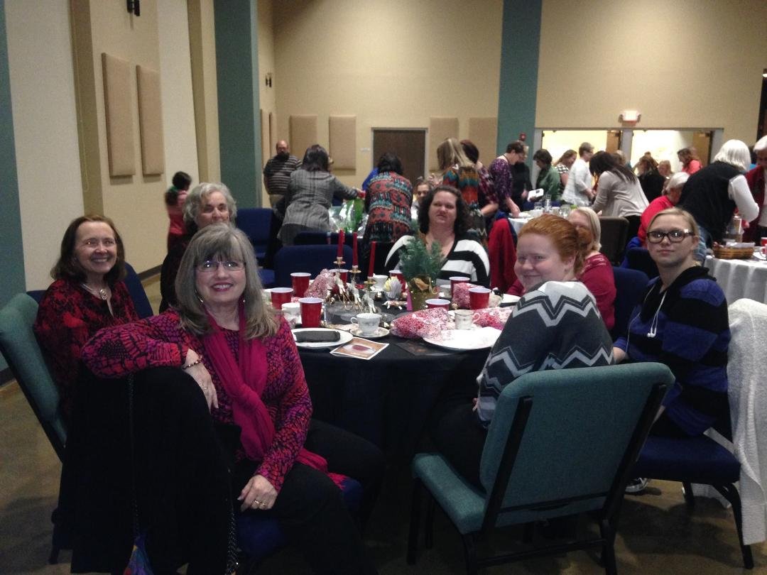 Had a fun evening getting to share a delicious meal with these nice ladies!!