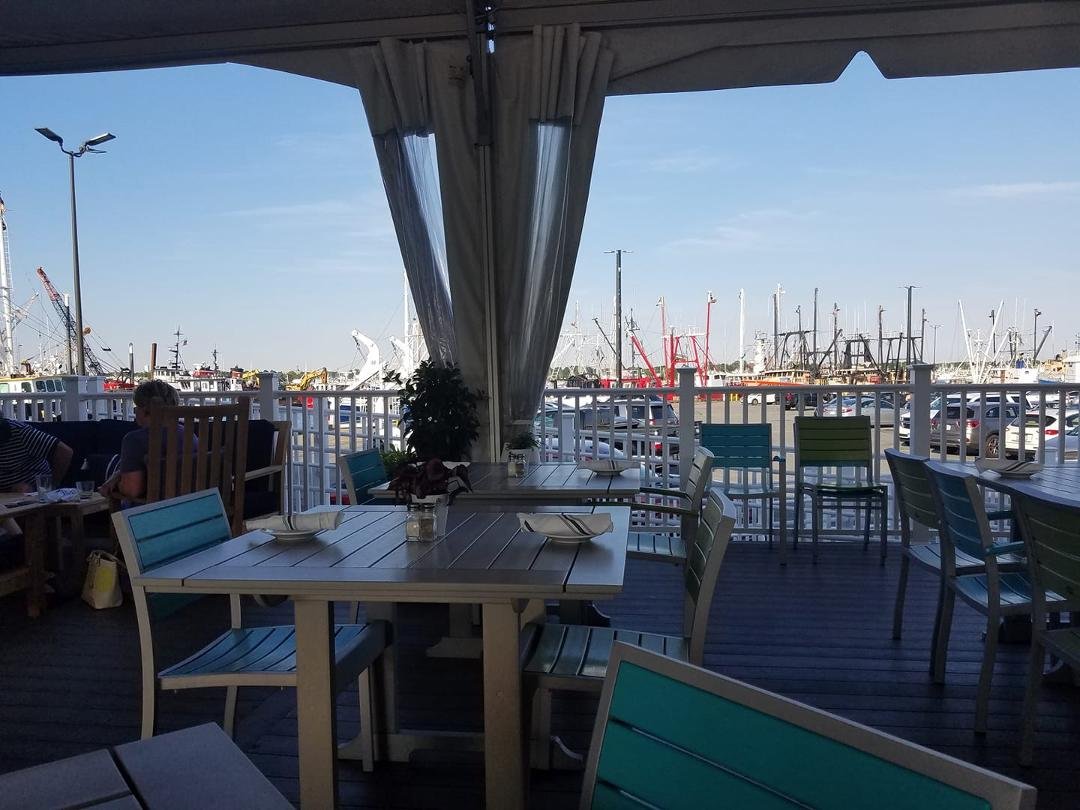 Dinner at the Black Whale in New Bedford, MA. Nice view overlooking the harbor for the commercial fishing fleet. Seafood was very good.
